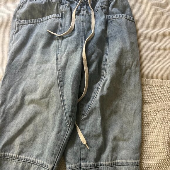 Easel Light Wash Chambray /Jeans Barrel Wide Leg Pants Sz L - Picture 3 of 4